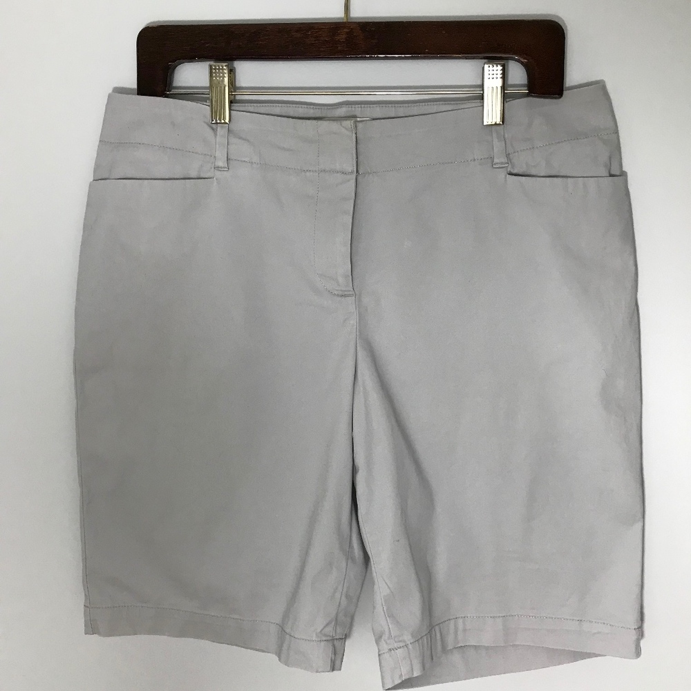 Talbots Twill Bermuda Shorts 9" inseam sz 10P